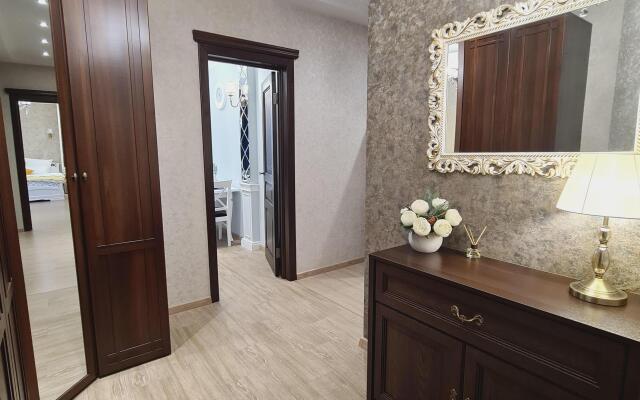 Biznes-Klassa V Samom Tsentre Goroda Apartments