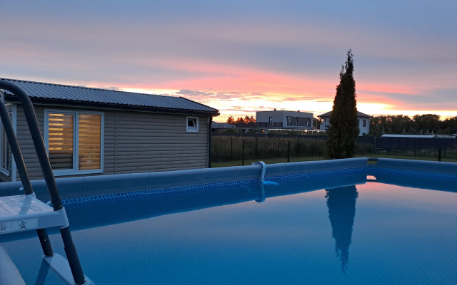 Бунгало с русской баней Наморе Village