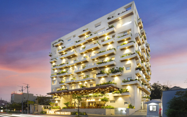 Отель Iconic Long Hai