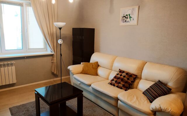 Sutochnyy ray na Narodnaya 7 Apartments