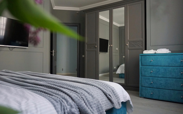 Prostornaya Treshka Flat