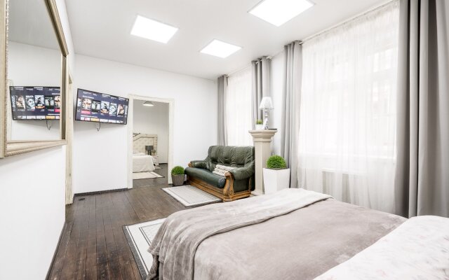 Lenina 15 Apartments