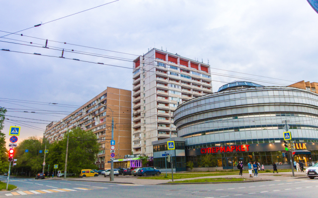 Na Volzhskom Bulvare Apartments