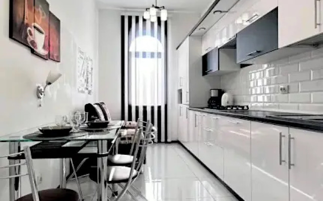 Yevrodvushka v Tsentre Flat
