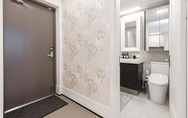 Apartamenty Sovremennaa Svetlaa v Odnom iz Prestiznyh Zilyh Kompleksov Goroda