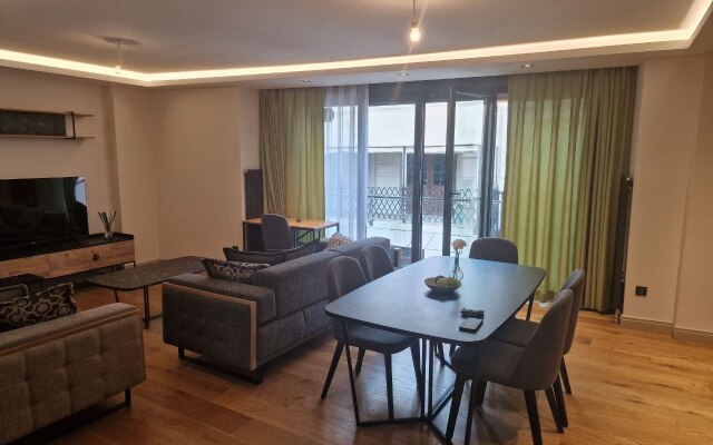 Cihangir 212 Apartments