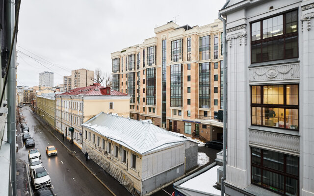 Lux S Dvumya Vannymi Komnatami Na Arbatskoy Apartments