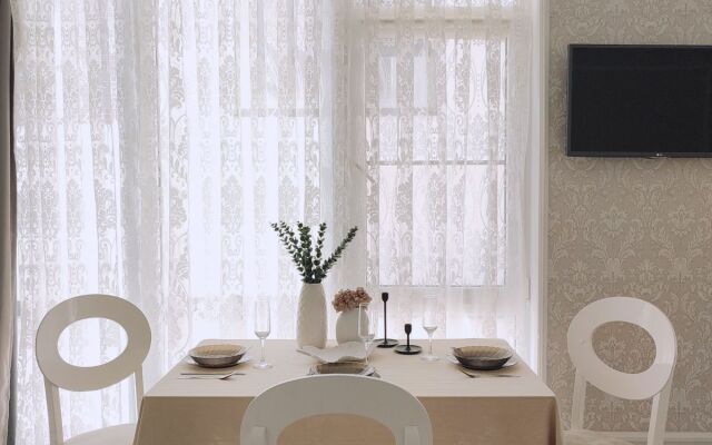 Dvukhkomnatnaya Molodogvardeyskaya 2/95 Flat