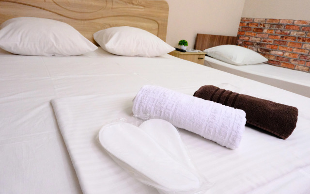 Noy Hotel