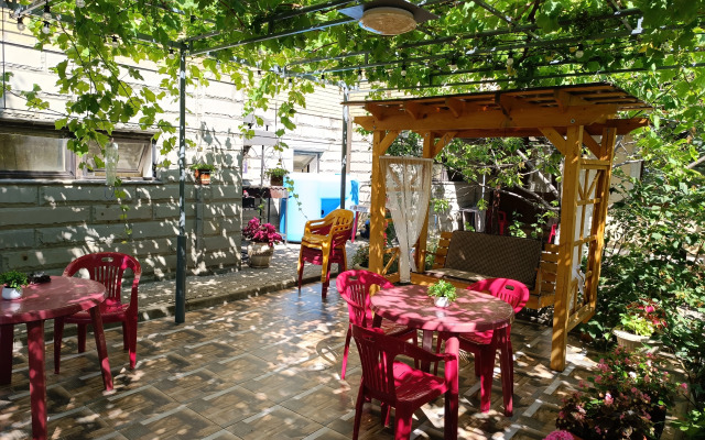 Studiya 38 M2 utopayuschiy v Zeleni Private House