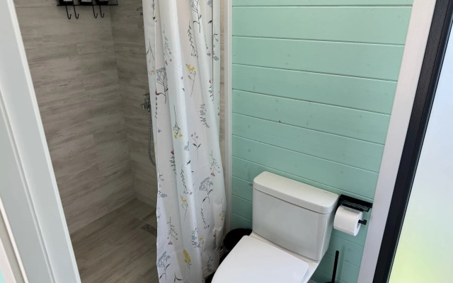 Частный Дом 550 с Тёплым бассейном Сауна Мангал Голубая Бухта