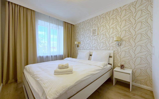 Апартаменты 4-комнатные HomeApart Сторожовская 8 (2)