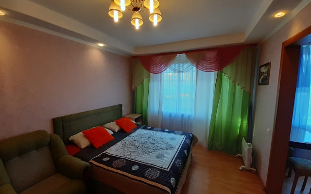 Апартаменты с 1 комнатой с красивым видом на город (КВАРТИРА51)