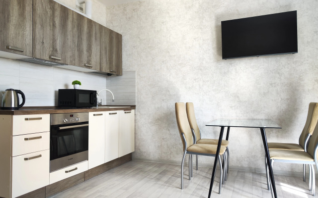 Panda Home s vidom na most vlyublennykh Apartments