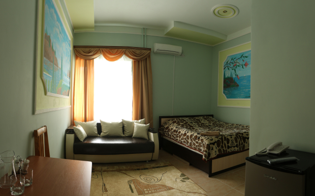Hotel Syurpriz 1