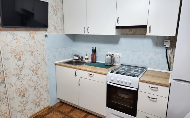 Апартаменты Двухкомнатные апартаменты в Микрорайоне Мирный 3/2