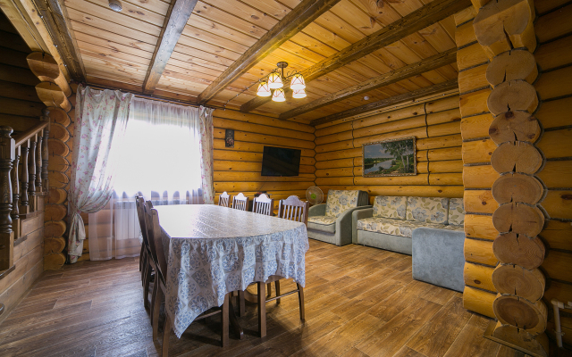 Krasnaya Usad'ba Guest House