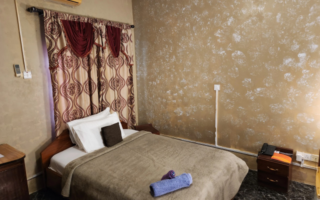 Alexander Plaza Ltd Hotel
