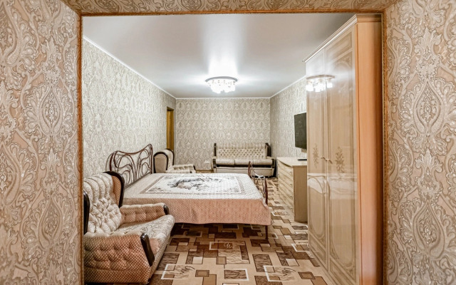 Na Zerkalnom Apartments