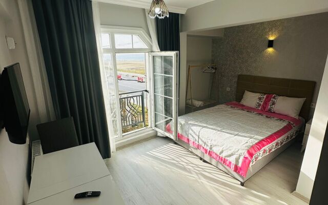 Airport Black Sea Hotel & Restaurant Hotel