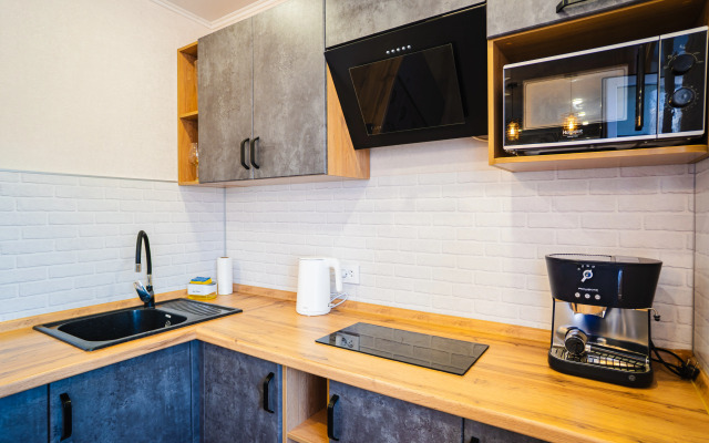 Uyutnaya Studiya Kömfi Flat