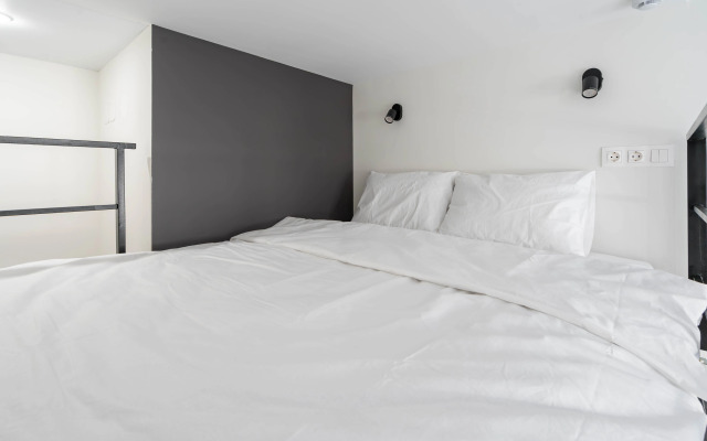 Квартира Двухуровневая квартира-студия с дизайнерским ремонтом