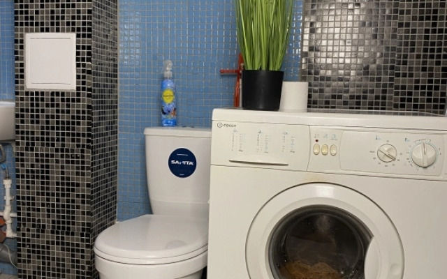 Apartamenty S Balkonom Na Revolyutsii 52b