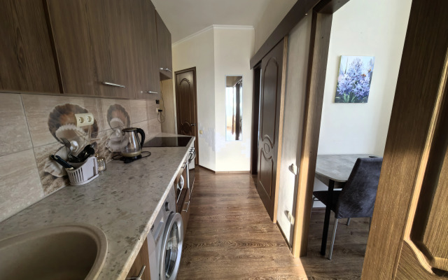 Trekhkomnatnye Apartments