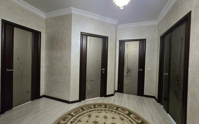 Квартира на первом этаже, просторная, центр Пятигорска