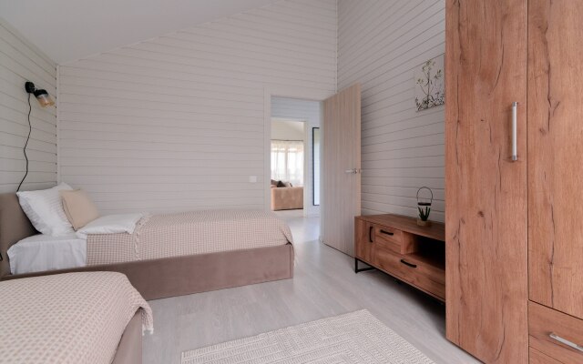 Simple Life Home 261 Private House