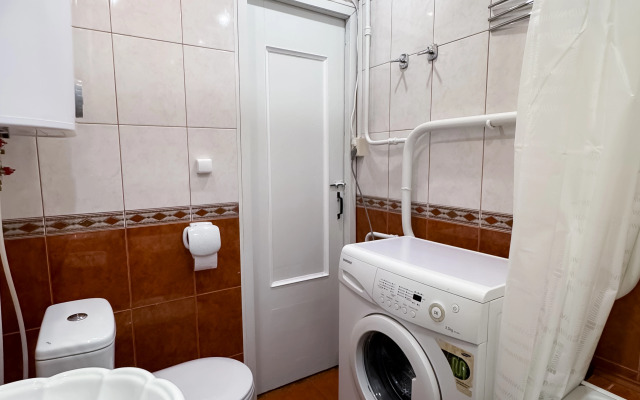 Квартира 2-комнатная на Коминтерна 22