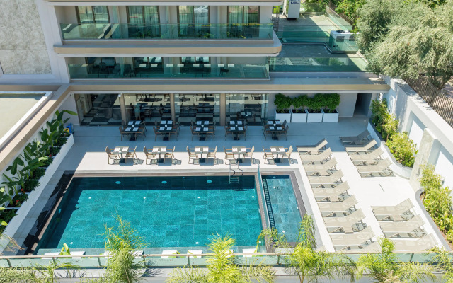 Awen Hotel Lara