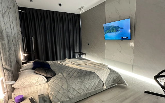 P. Buravtseva 16 (HouseVip26) Flat