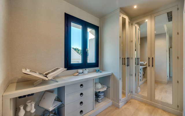 All About Villa La Boheme