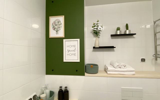 Flora Apart Flat