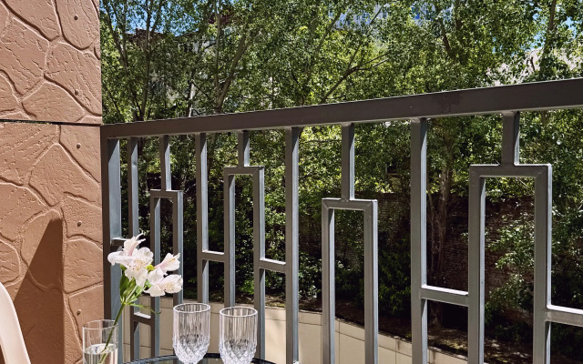 Alpiyskiy Kvartal Flat