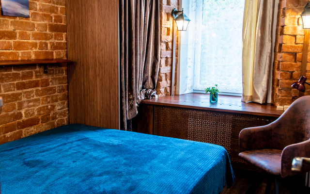 Квартира 2-х комнатная в старинном особняке с парковкой