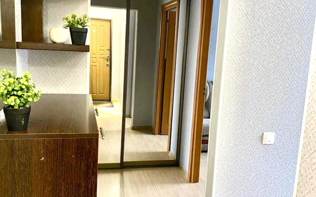 Квартира 2-комнатная с балконом на Октябрьском