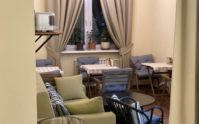 Airsphera Hotel