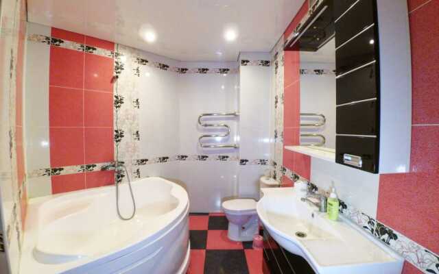 Dvushka U Akbars Areny Rivyery Flat