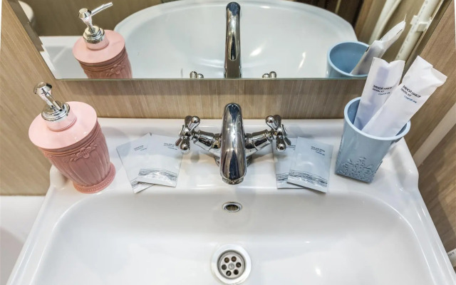 Апартаменты студия в новом доме в центре Тюмени