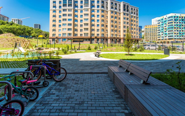 Shikarnaya Ryadom S Morem Flat