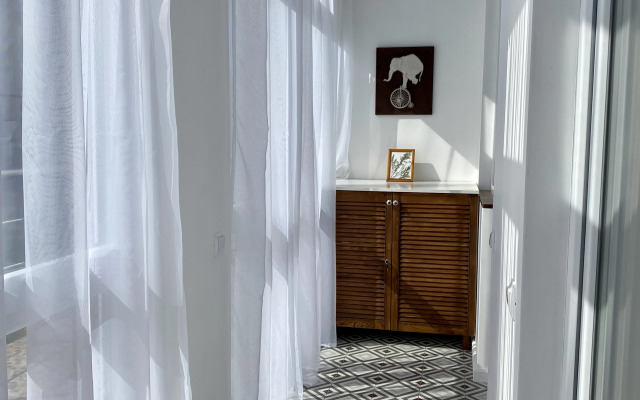 Uyutnaya Kvartira U Morya S Terrasoy Flat