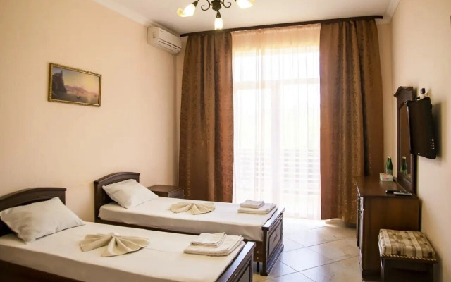 Santorini Guest House
