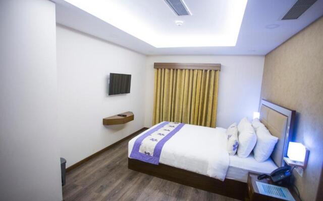 71 Hotel