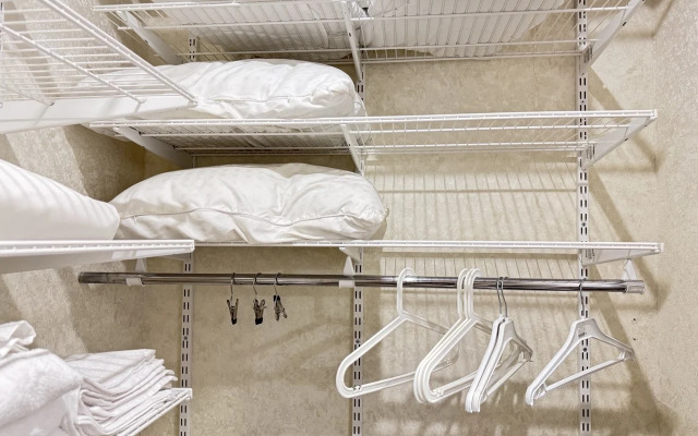 Razmestim Na Ulitse Universitetskaya Naberezhnaya 105 Flat