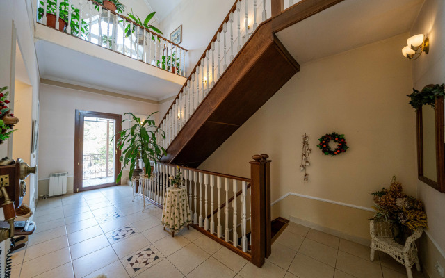 Частный дом Большой уютный коттедж с баней