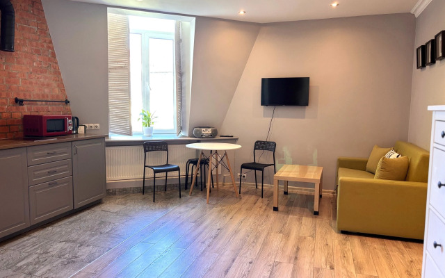 Квартира Cтудия-мансарда в центре у канала