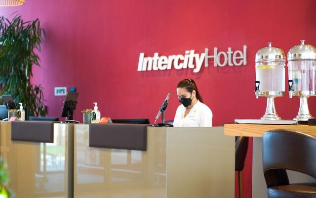 Отель IntercityHotel Dubai Jaddaf Waterfront