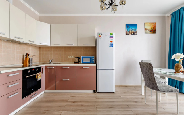 Апартаменты Улучшенные с Красивым Видом Юг-Апарт